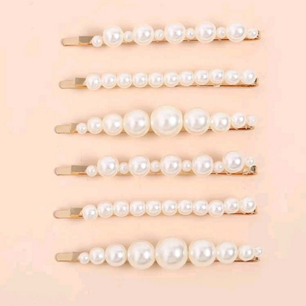Faux Pearl Hairclips - Picture 1 of 3